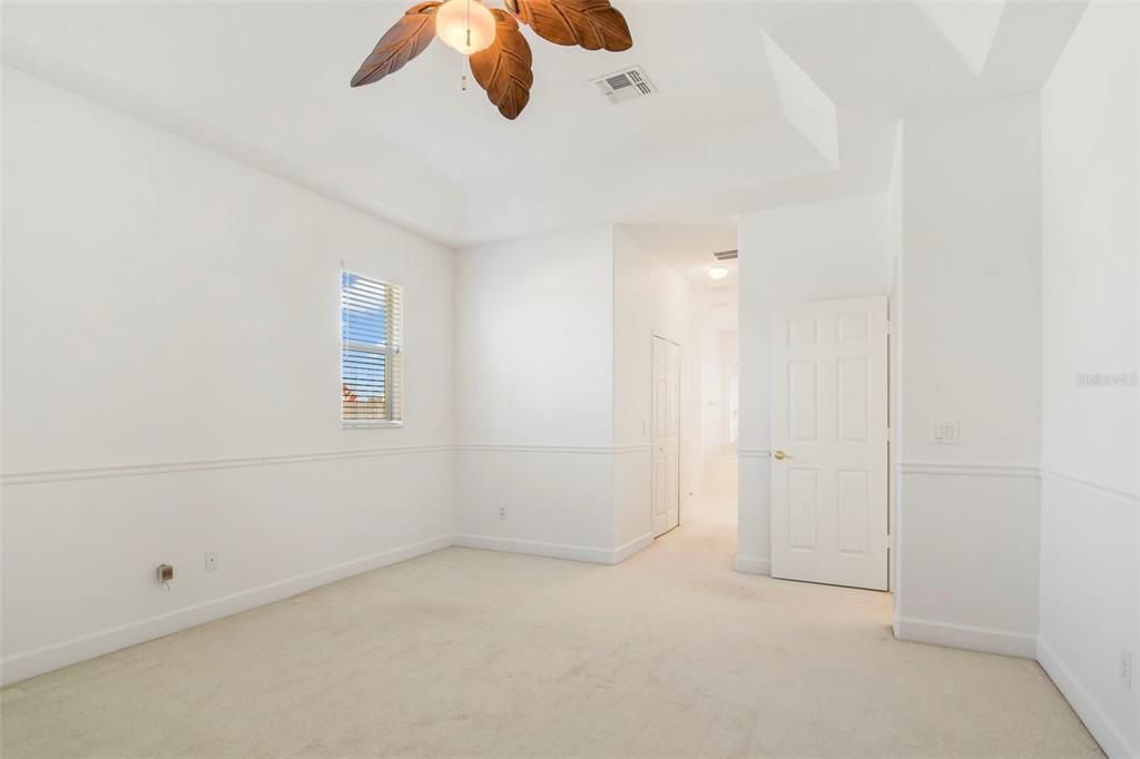 Active With Contract: $585,000 (5 beds, 3 baths, 2878 Square Feet)