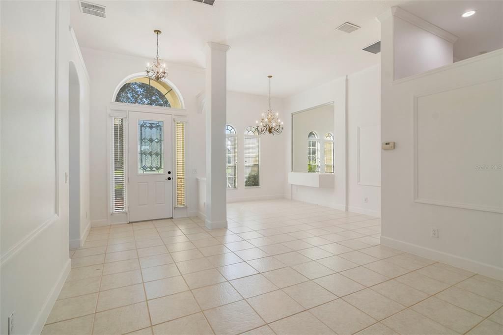 Active With Contract: $585,000 (5 beds, 3 baths, 2878 Square Feet)