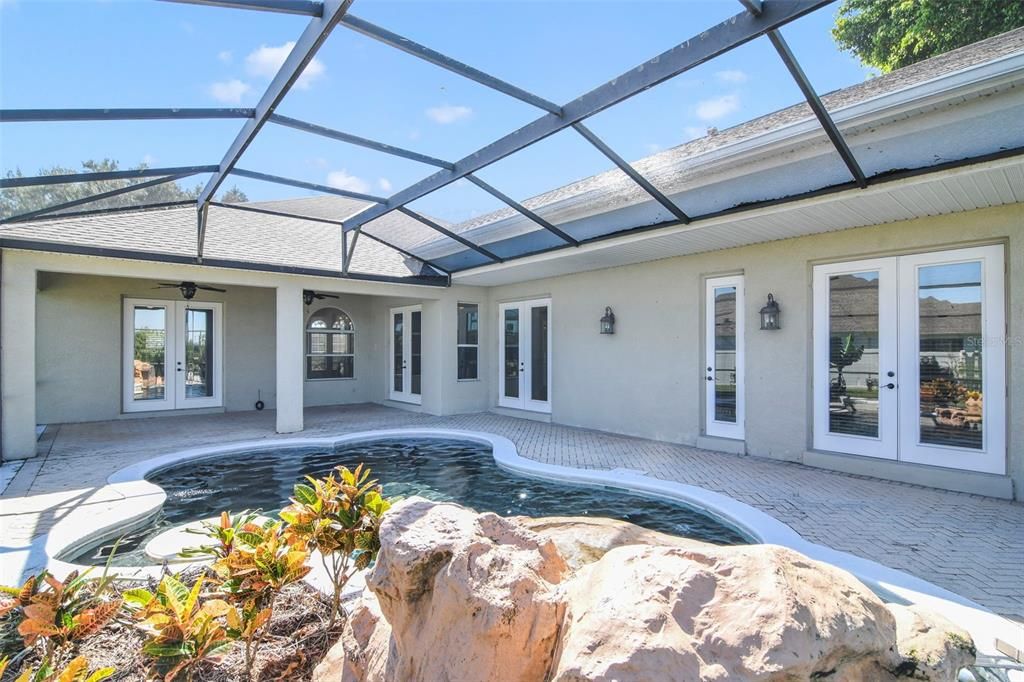 Active With Contract: $585,000 (5 beds, 3 baths, 2878 Square Feet)