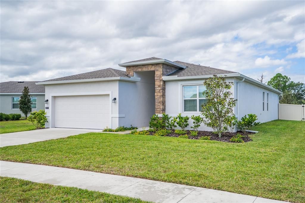 待售: $399,999 (4 贝兹, 3 浴室, 2125 平方英尺)