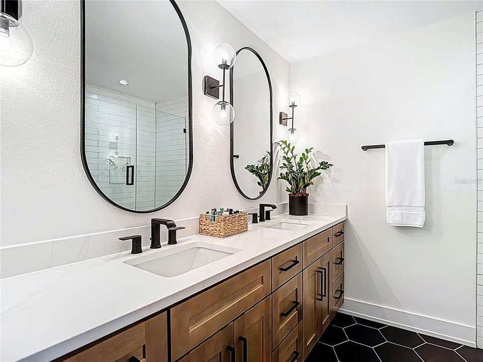 Под контрактом: $5,500 (3 спален, 2 ванн, 2378 Квадратных фут)