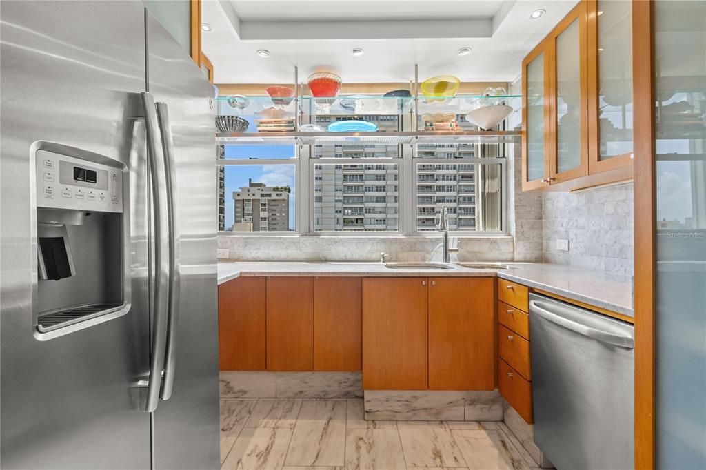 Active With Contract: $1,590,000 (3 beds, 2 baths, 1889 Square Feet)