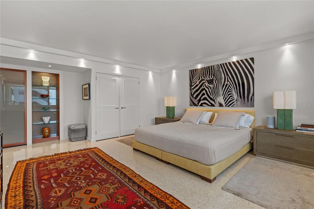 Active With Contract: $1,590,000 (3 beds, 2 baths, 1889 Square Feet)