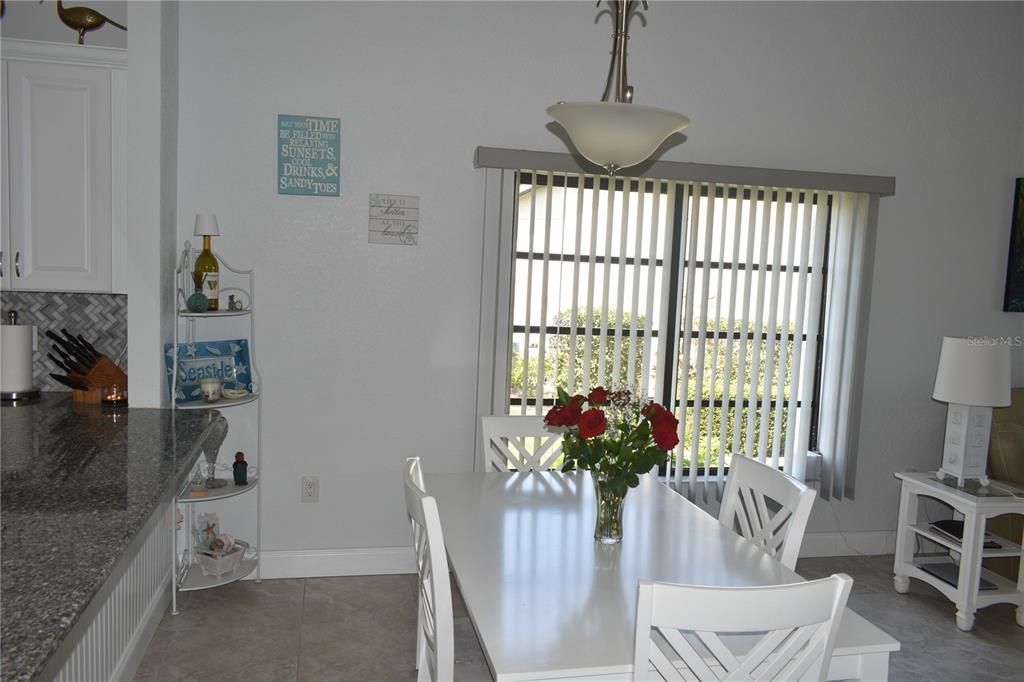 Active With Contract: $279,900 (2 beds, 2 baths, 1183 Square Feet)