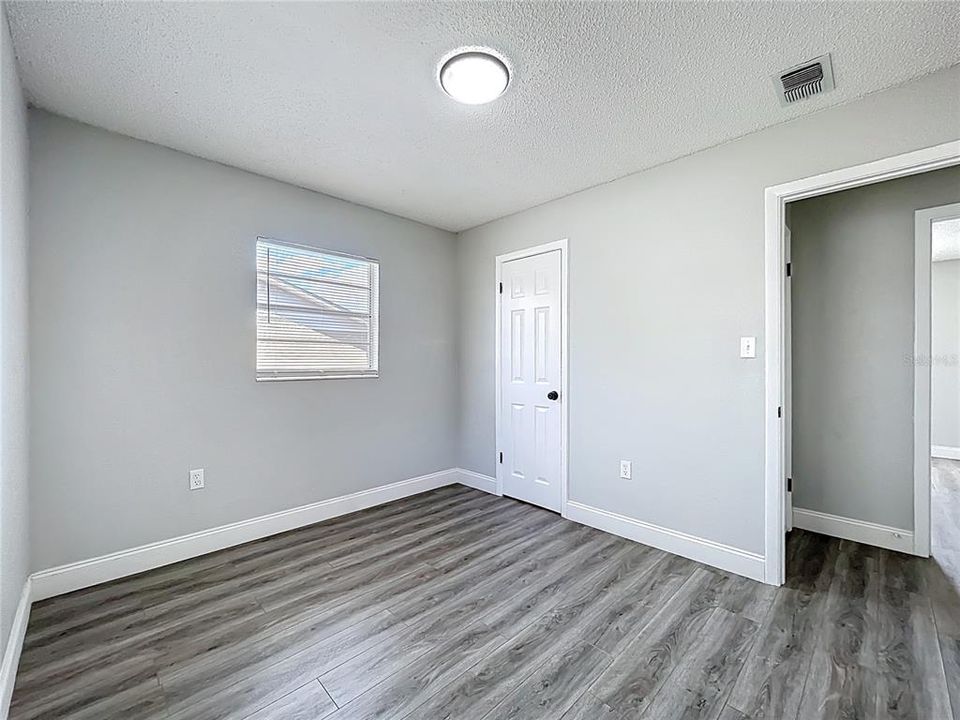 Active With Contract: $255,000 (3 beds, 2 baths, 1350 Square Feet)