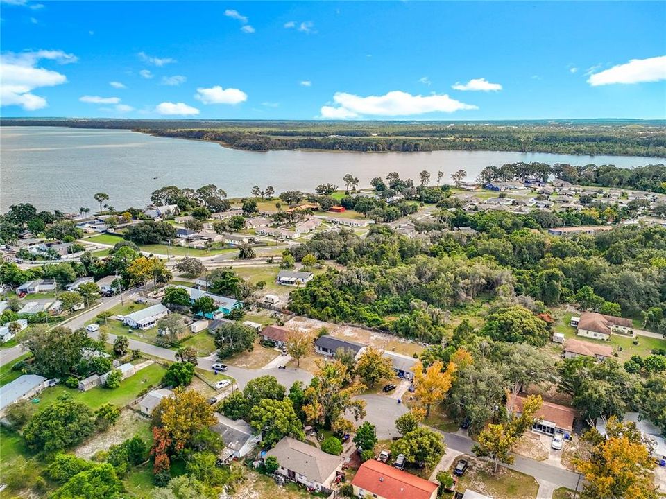 Active With Contract: $255,000 (3 beds, 2 baths, 1350 Square Feet)