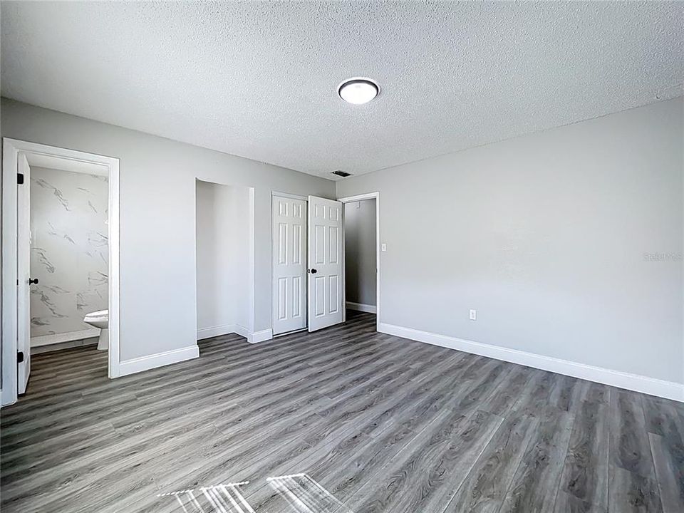 Active With Contract: $255,000 (3 beds, 2 baths, 1350 Square Feet)