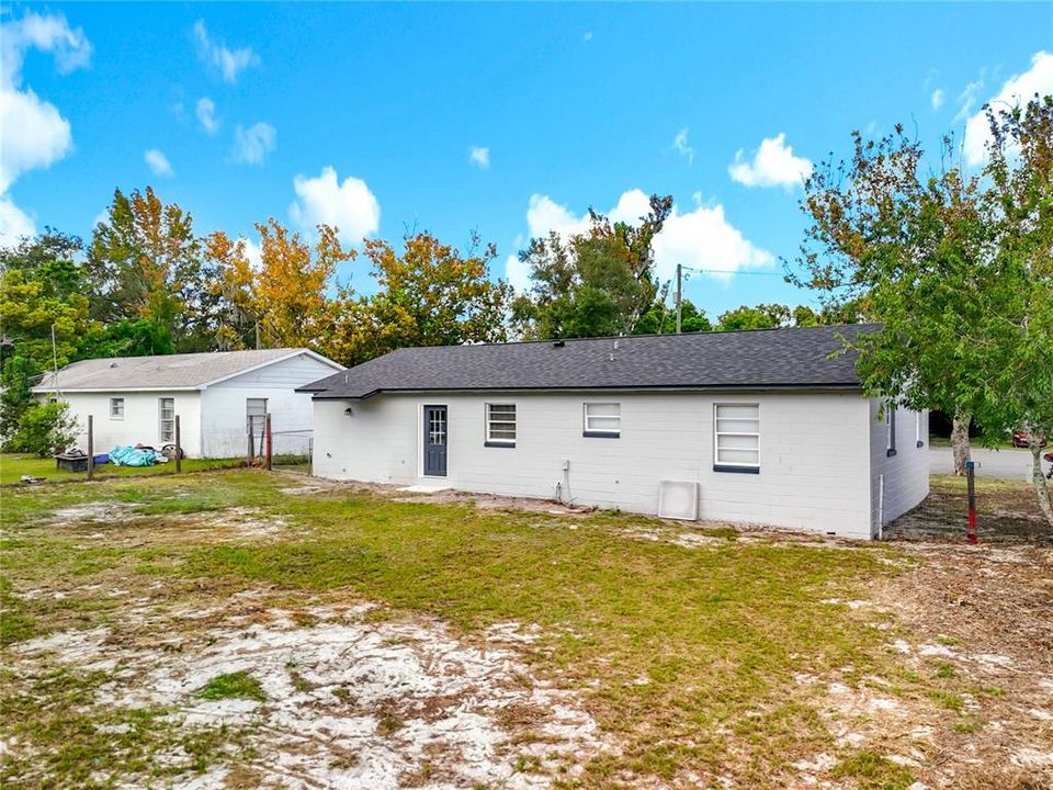 Active With Contract: $255,000 (3 beds, 2 baths, 1350 Square Feet)