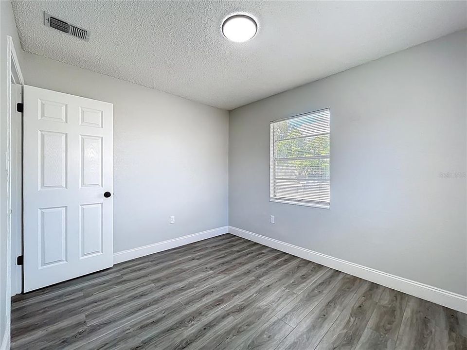 Active With Contract: $255,000 (3 beds, 2 baths, 1350 Square Feet)