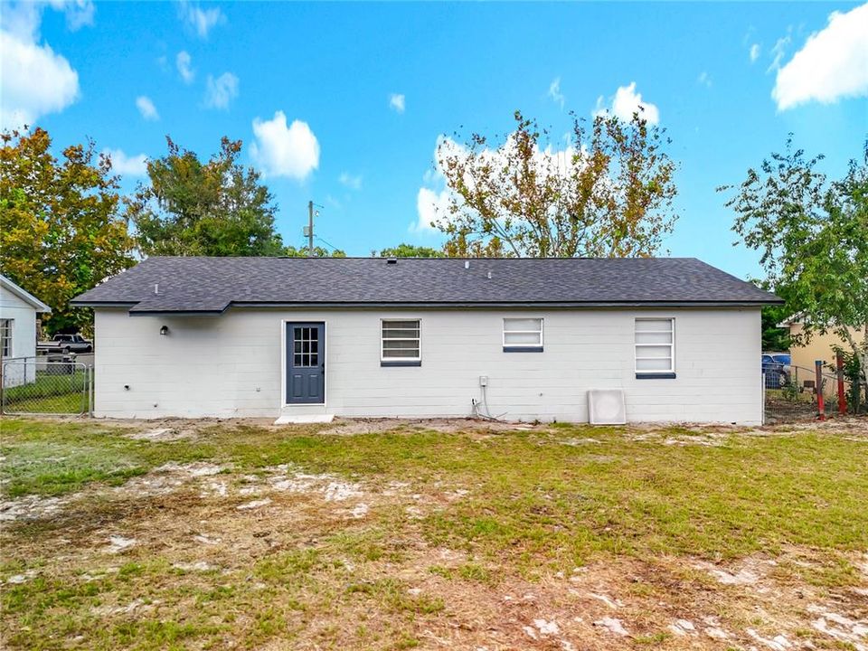 Active With Contract: $255,000 (3 beds, 2 baths, 1350 Square Feet)