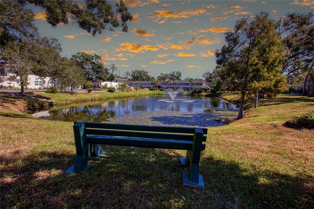 For Sale: $79,900 (1 beds, 1 baths, 562 Square Feet)