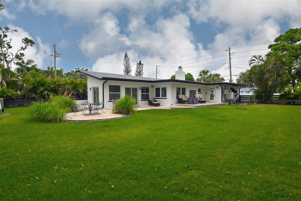 待售: $799,900 (3 贝兹, 2 浴室, 1648 平方英尺)