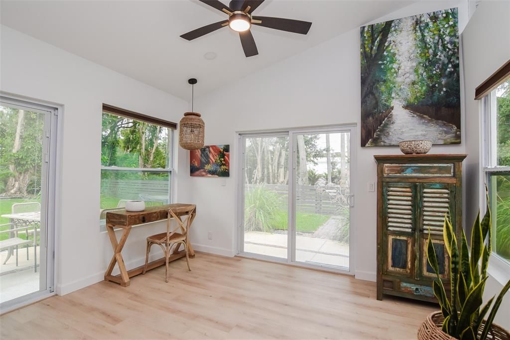 待售: $799,900 (3 贝兹, 2 浴室, 1648 平方英尺)