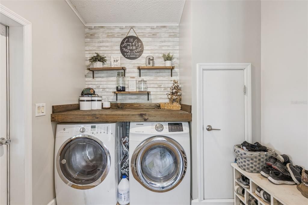 На продажу: $455,000 (3 спален, 2 ванн, 1296 Квадратных фут)