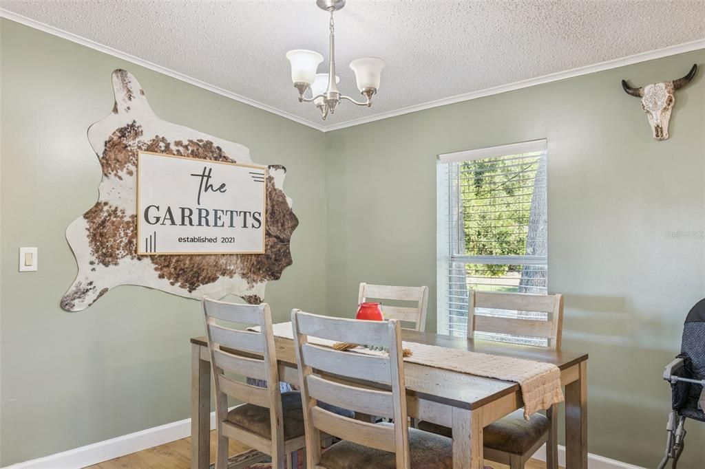 На продажу: $455,000 (3 спален, 2 ванн, 1296 Квадратных фут)