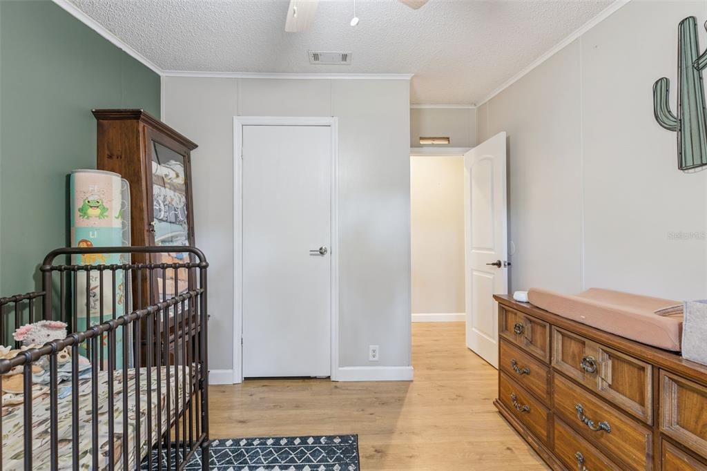 На продажу: $455,000 (3 спален, 2 ванн, 1296 Квадратных фут)