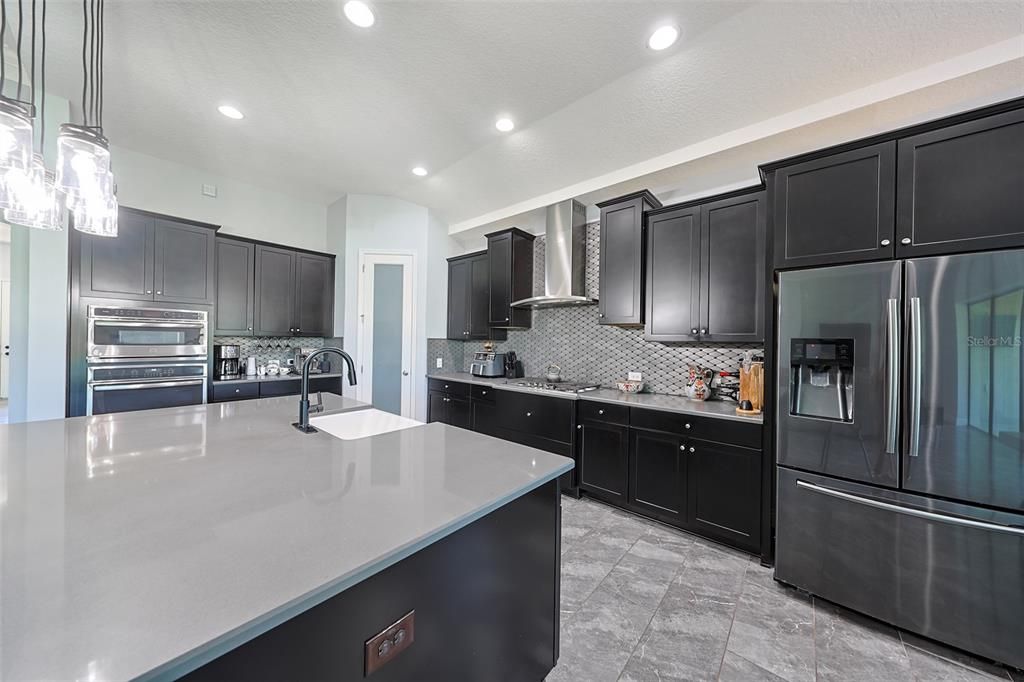 待售: $578,000 (4 贝兹, 3 浴室, 2534 平方英尺)