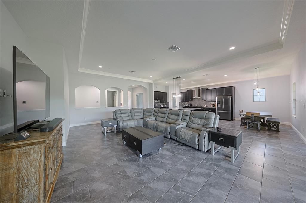 待售: $578,000 (4 贝兹, 3 浴室, 2534 平方英尺)