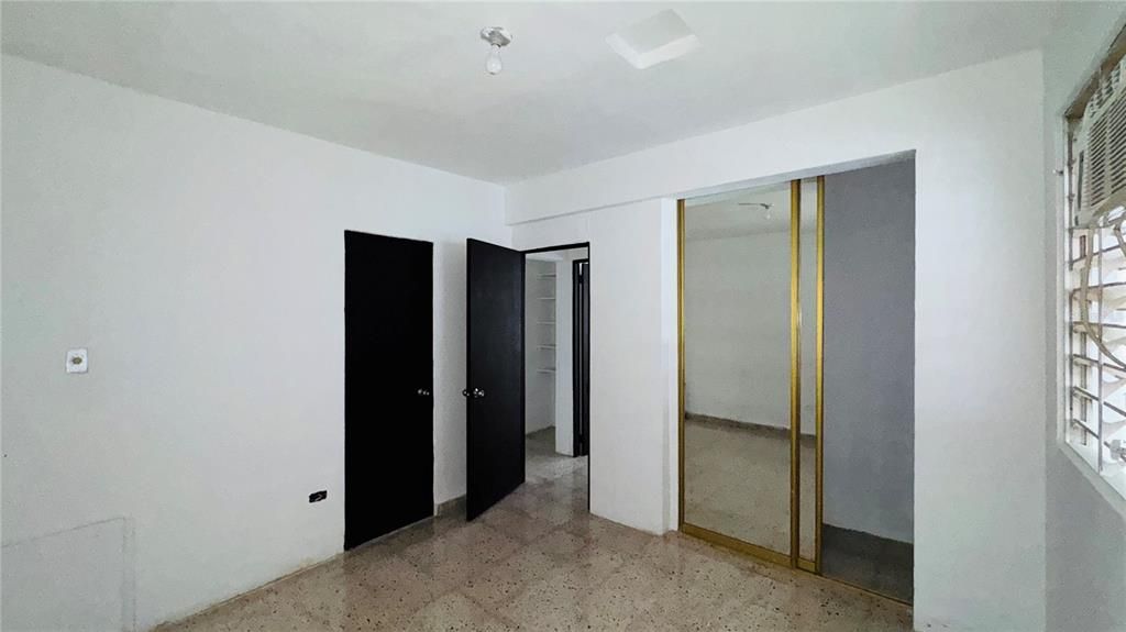 Active With Contract: $235,000 (3 beds, 2 baths, 1800 Square Feet)