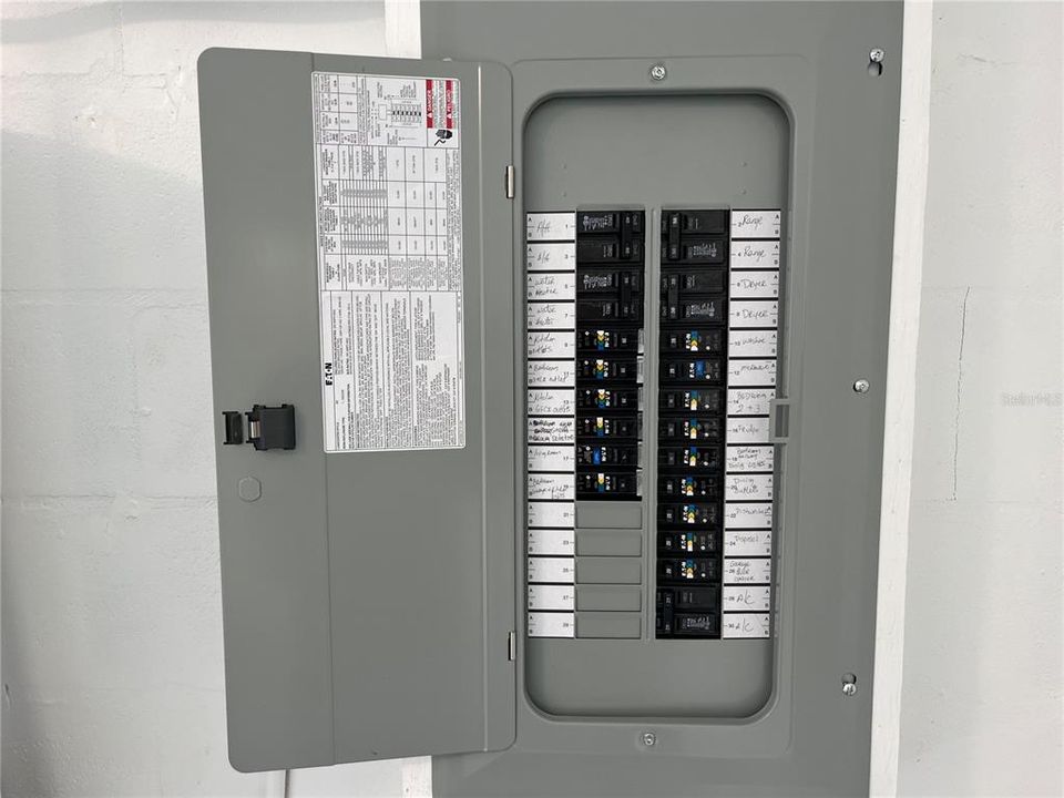 На продажу: $496,000 (3 спален, 2 ванн, 1268 Квадратных фут)