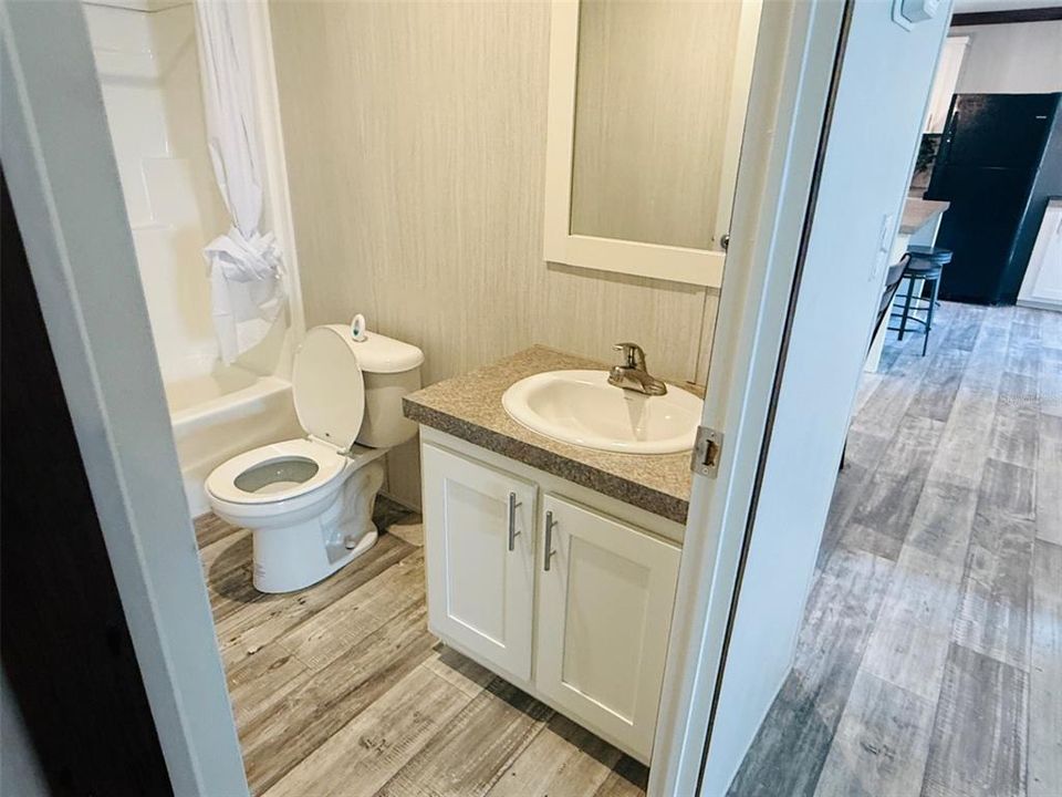 待售: $243,900 (3 贝兹, 2 浴室, 1560 平方英尺)