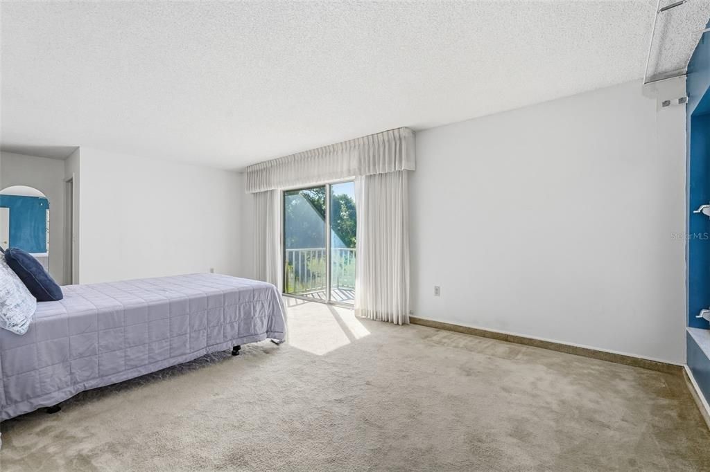 For Sale: $229,000 (3 beds, 2 baths, 1820 Square Feet)