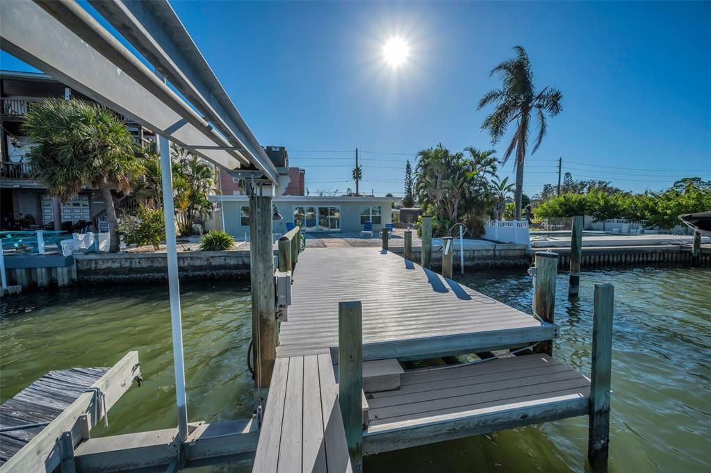 En Renta: $4,650 (4 camas, 2 baños, 1971 Pies cuadrados)