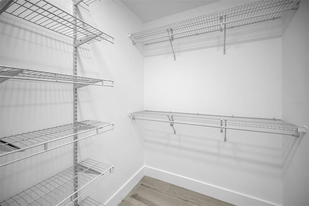 En Renta: $4,650 (4 camas, 2 baños, 1971 Pies cuadrados)