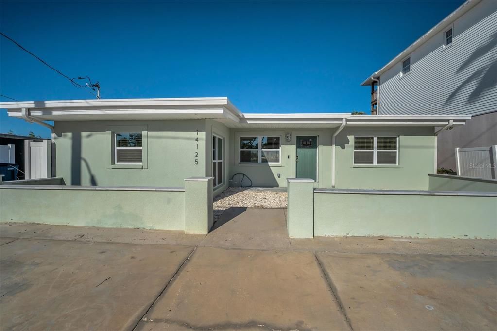 En Renta: $4,650 (4 camas, 2 baños, 1971 Pies cuadrados)