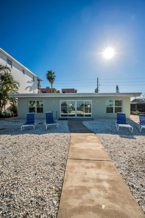 En Renta: $4,650 (4 camas, 2 baños, 1971 Pies cuadrados)