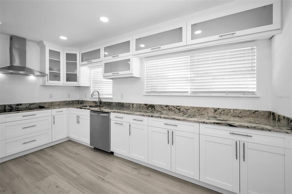 En Renta: $4,650 (4 camas, 2 baños, 1971 Pies cuadrados)