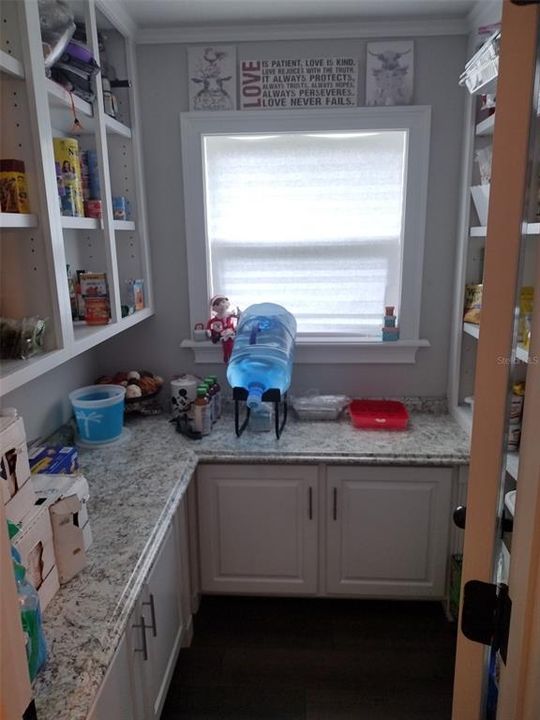 For Sale: $455,000 (3 beds, 2 baths, 1276 Square Feet)