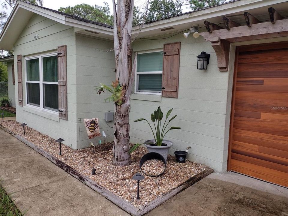 For Sale: $455,000 (3 beds, 2 baths, 1276 Square Feet)