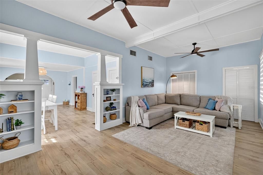 En Venta: $399,000 (3 camas, 2 baños, 1742 Pies cuadrados)