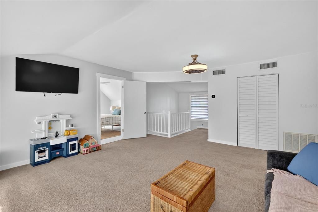 En Venta: $399,000 (3 camas, 2 baños, 1742 Pies cuadrados)