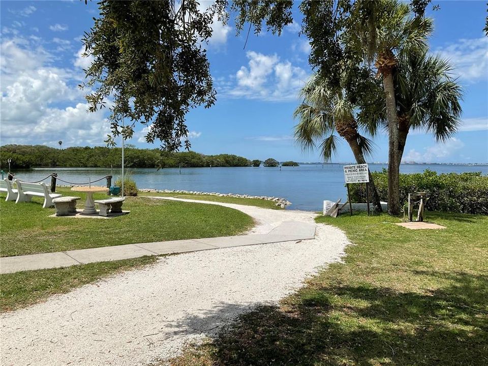 En Venta: $75,000 (0.06 acres)