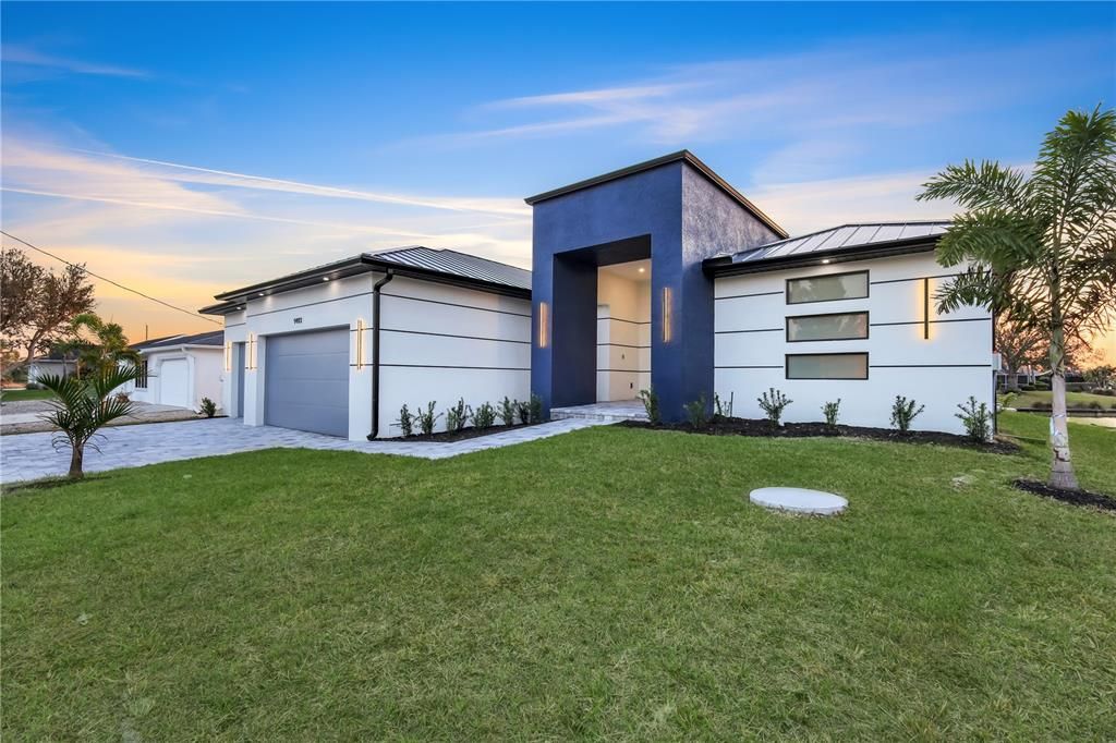 For Sale: $1,099,000 (4 beds, 3 baths, 2446 Square Feet)