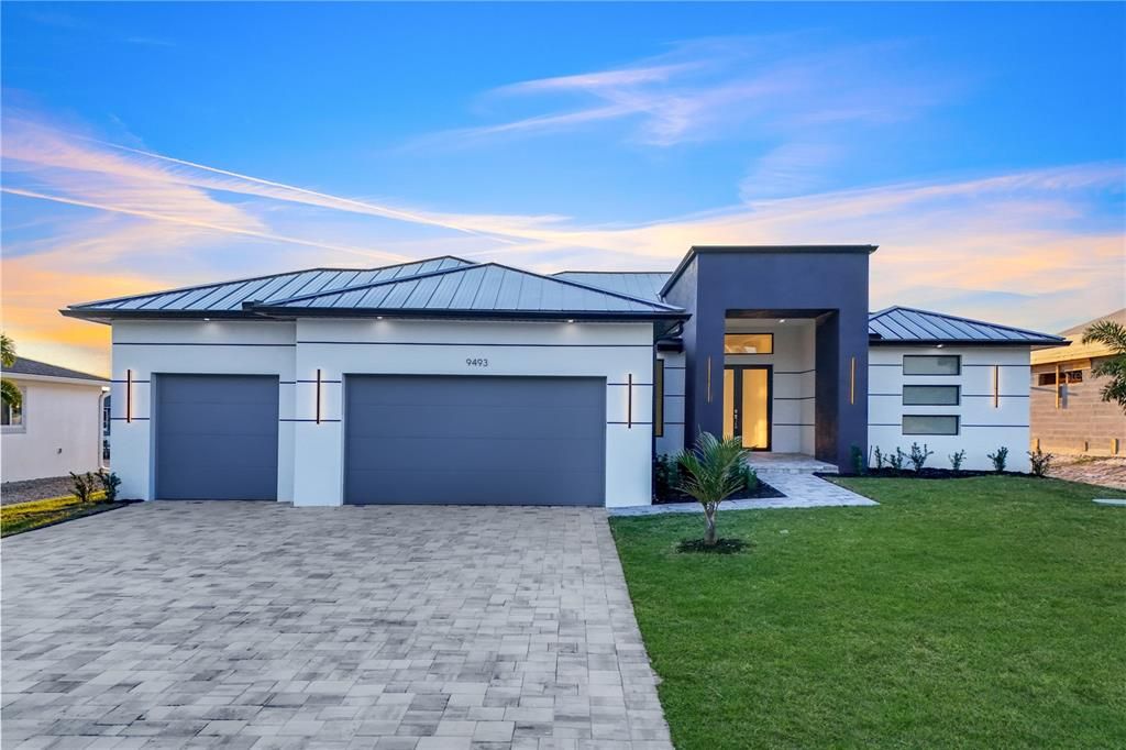 For Sale: $1,099,000 (4 beds, 3 baths, 2446 Square Feet)