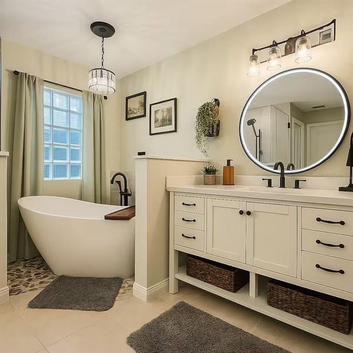 Activo con contrato: $798,000 (3 camas, 2 baños, 2221 Pies cuadrados)