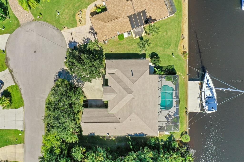 Activo con contrato: $798,000 (3 camas, 2 baños, 2221 Pies cuadrados)