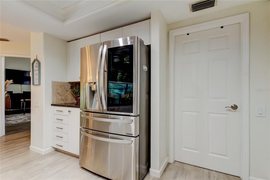 For Sale: $799,900 (4 beds, 3 baths, 2809 Square Feet)