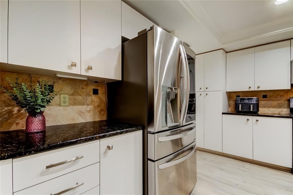 For Sale: $799,900 (4 beds, 3 baths, 2809 Square Feet)