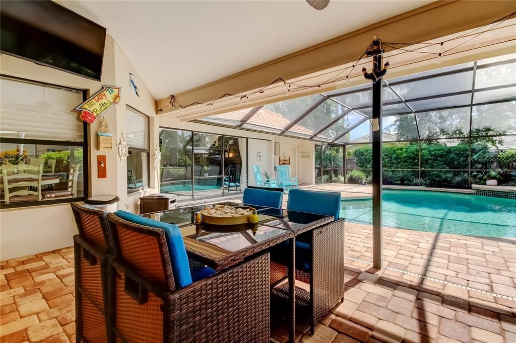 For Sale: $799,900 (4 beds, 3 baths, 2809 Square Feet)