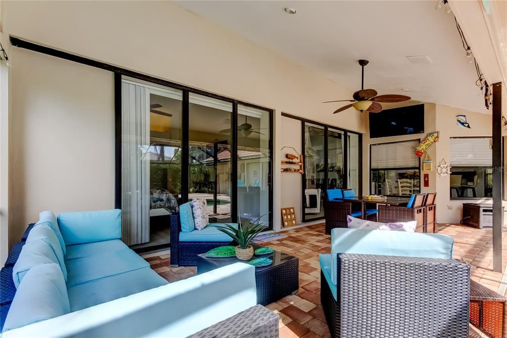 For Sale: $799,900 (4 beds, 3 baths, 2809 Square Feet)