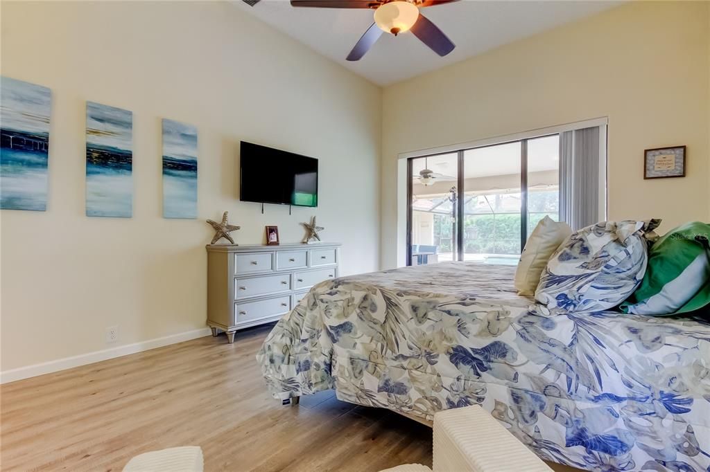 For Sale: $799,900 (4 beds, 3 baths, 2809 Square Feet)