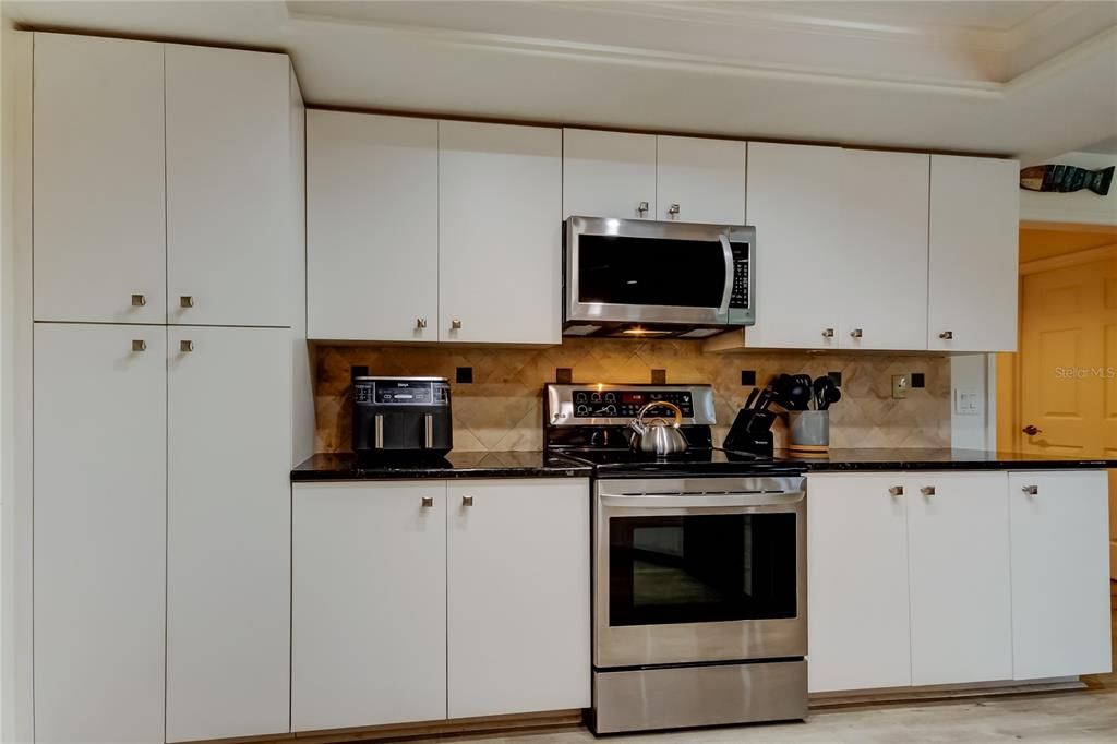 For Sale: $799,900 (4 beds, 3 baths, 2809 Square Feet)