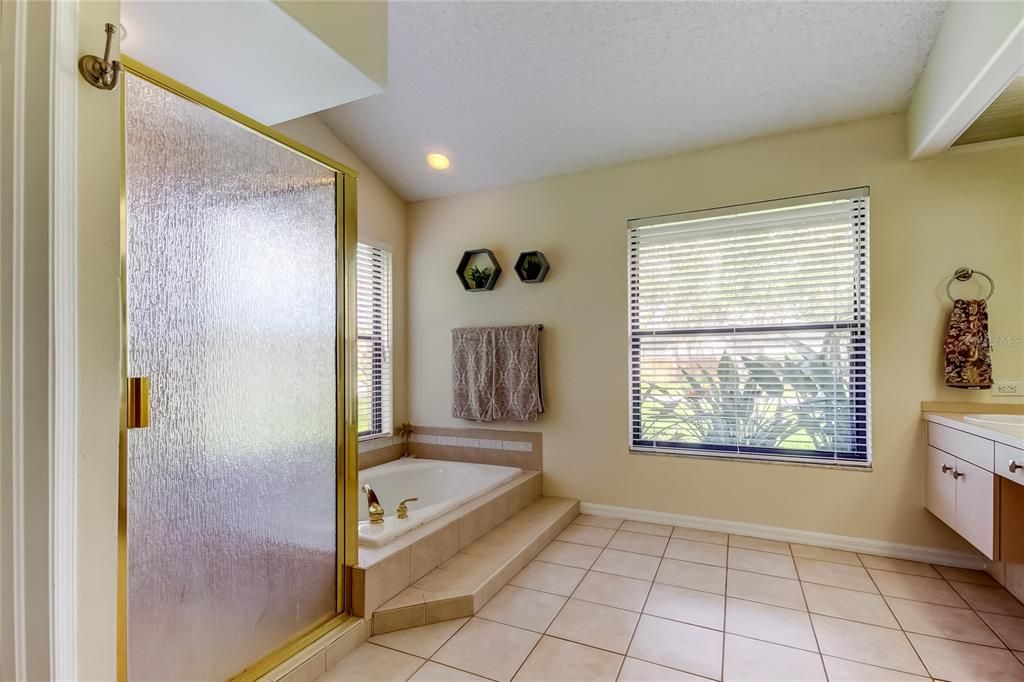 For Sale: $799,900 (4 beds, 3 baths, 2809 Square Feet)