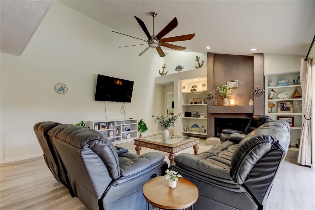 For Sale: $799,900 (4 beds, 3 baths, 2809 Square Feet)