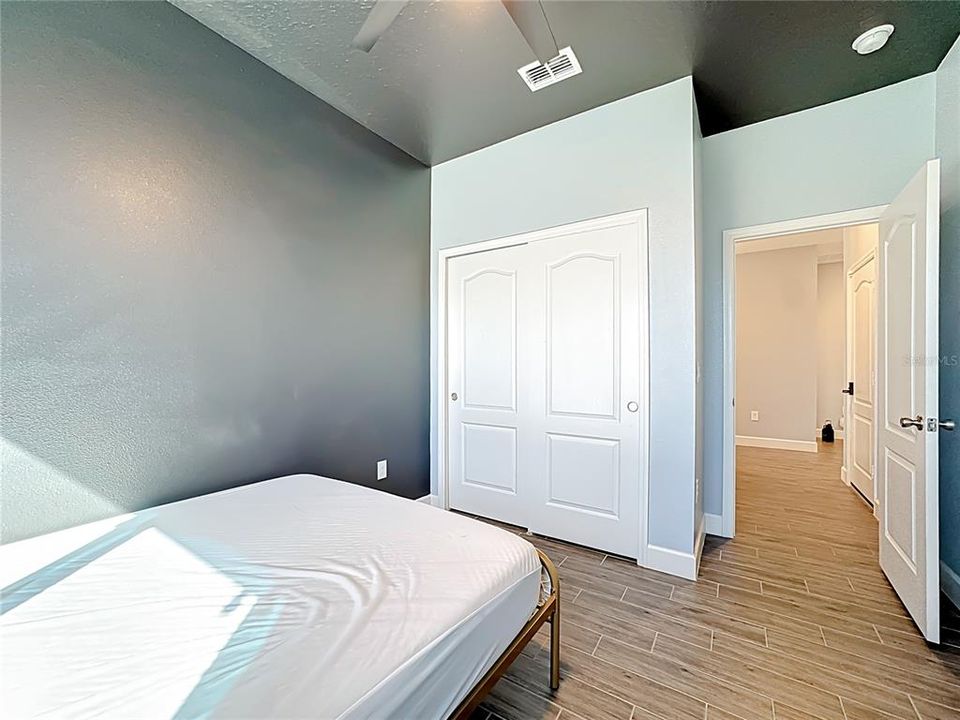 Active With Contract: $320,000 (4 beds, 2 baths, 1696 Square Feet)