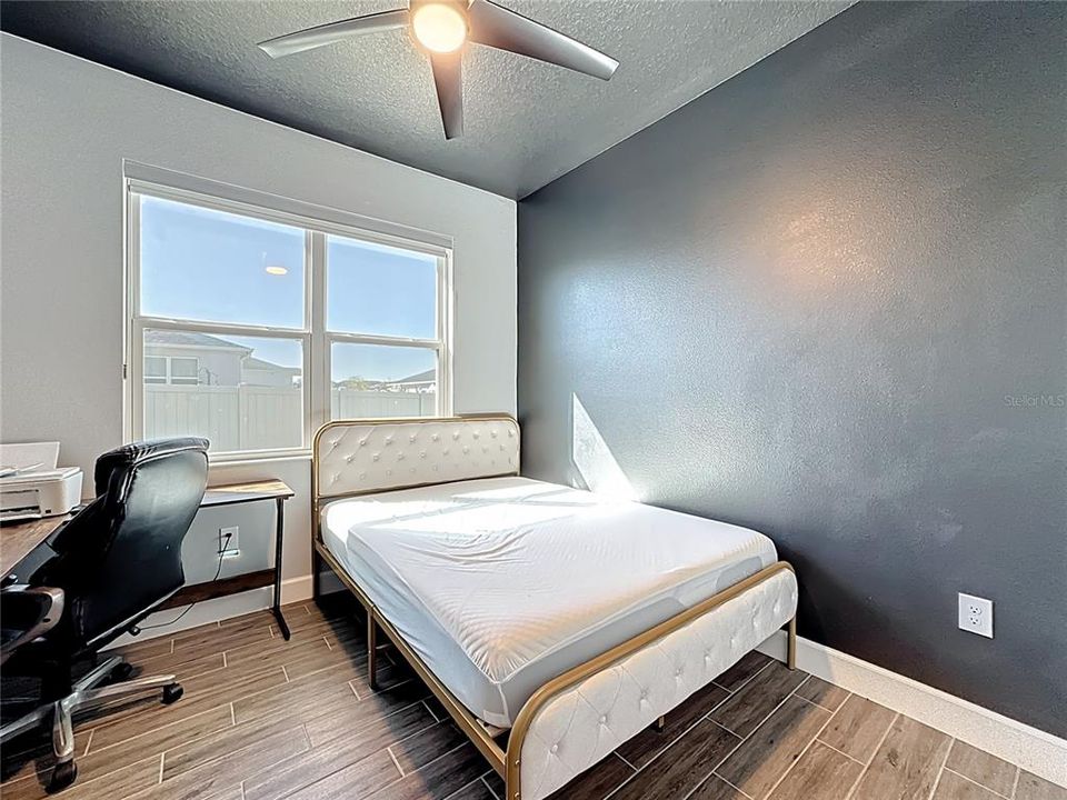 Active With Contract: $320,000 (4 beds, 2 baths, 1696 Square Feet)